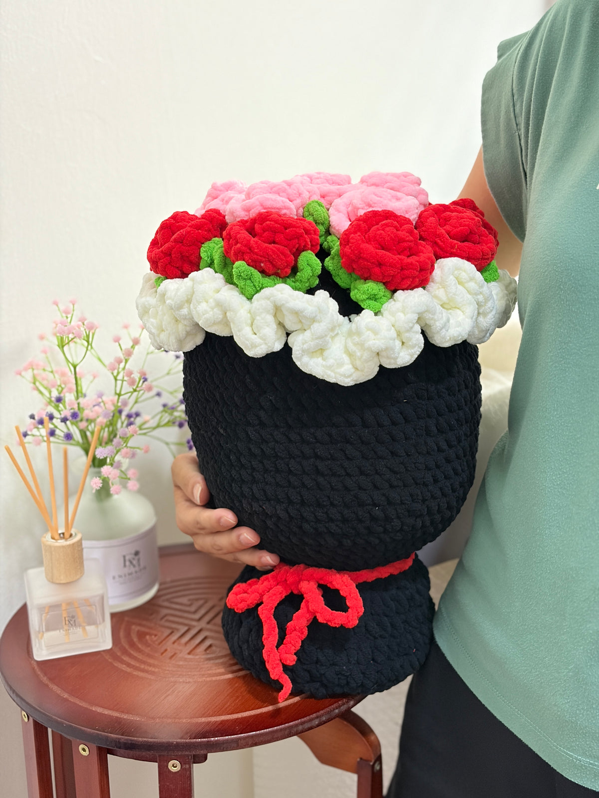 Giant Red Rose Bouquet Pillow 🌹
