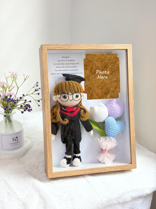 Tulip Heart Graduation Photo Frame | Mini Bouquet 🎓 (20cm Doll) (A4 size)