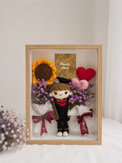 Sunflower Heart Graduation Photo Frame - 5th Edition 🎓 (Big Doll) (A4 size)