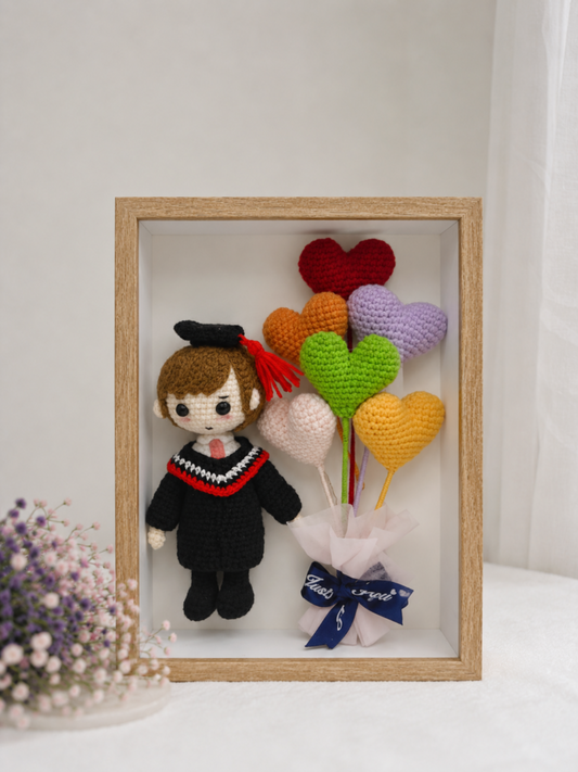Heart Balloon Graduation Frame | Mini Bouquet 🎓 (Big Doll) (A4 size)