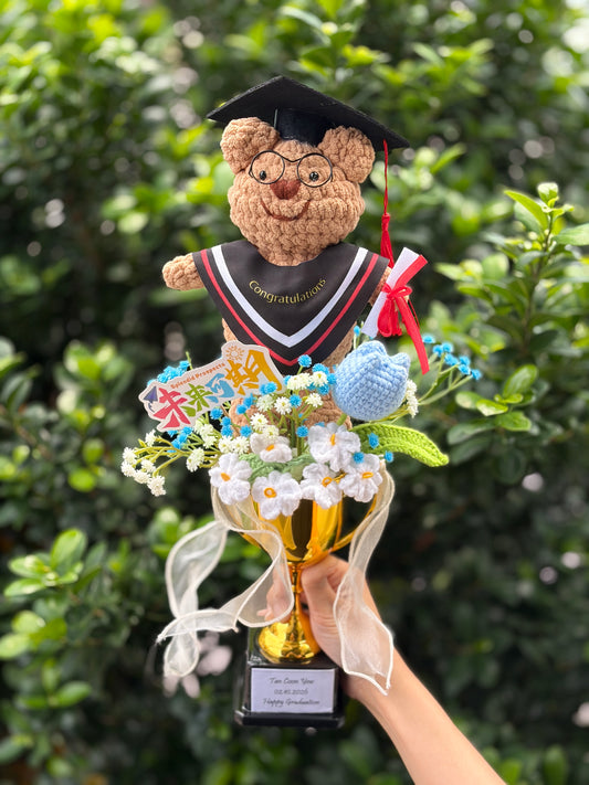Graduation Trophy Bouquet | Smiling Bear 🐻🎓🏆