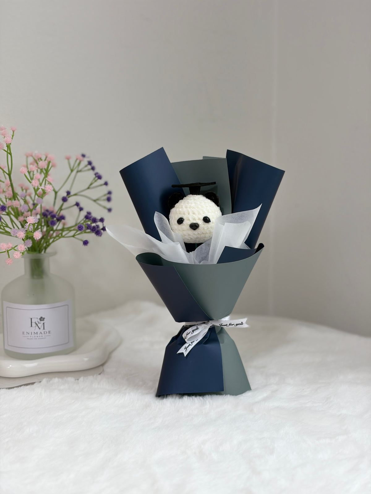 Stand Alone Animal Graduation Bouquet 🎓 | Wild Animals (Keychain Included)