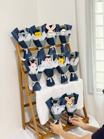 Stand Alone Animal Graduation Bouquet 🎓 | Wild Animals (Keychain Included)