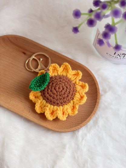 Sunflower with Leaf Keychain 🌻🍃