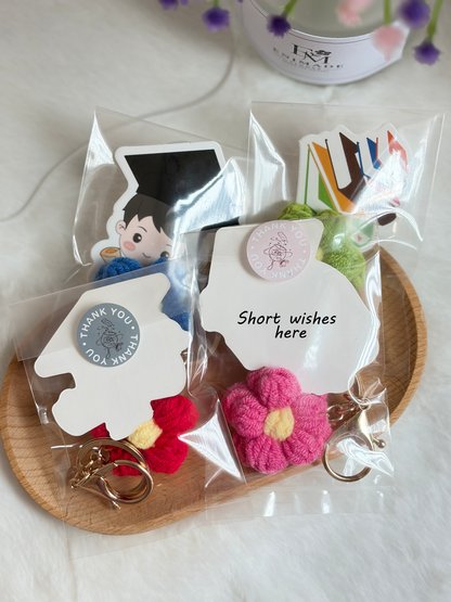 Puff Flower with Wishes Keychain 🌸