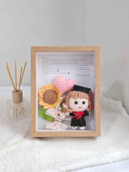 Sunny Graduation Flower Frame 🎓 | Mini Bouquet (8 Inches)