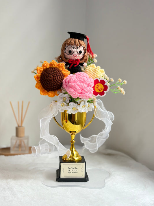 Graduation Trophy Bouquet | Flowers Bloom 🌻🎓🏆 - 2nd Edition
