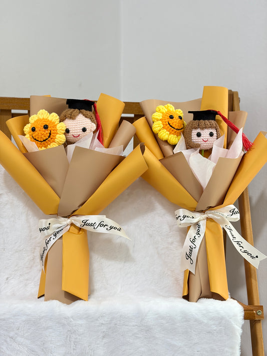 Stand Alone Graduation Bouquet 🎓 | Smiling Sunflower