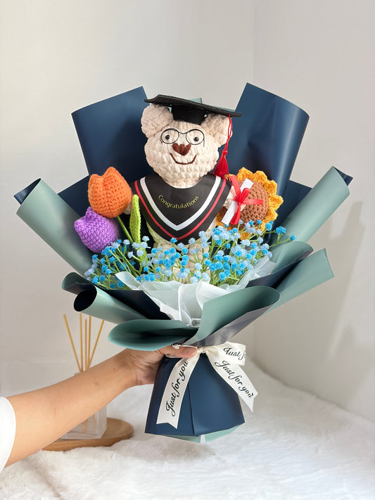 Graduation Smiling Bear Bouquet 🧸🎓