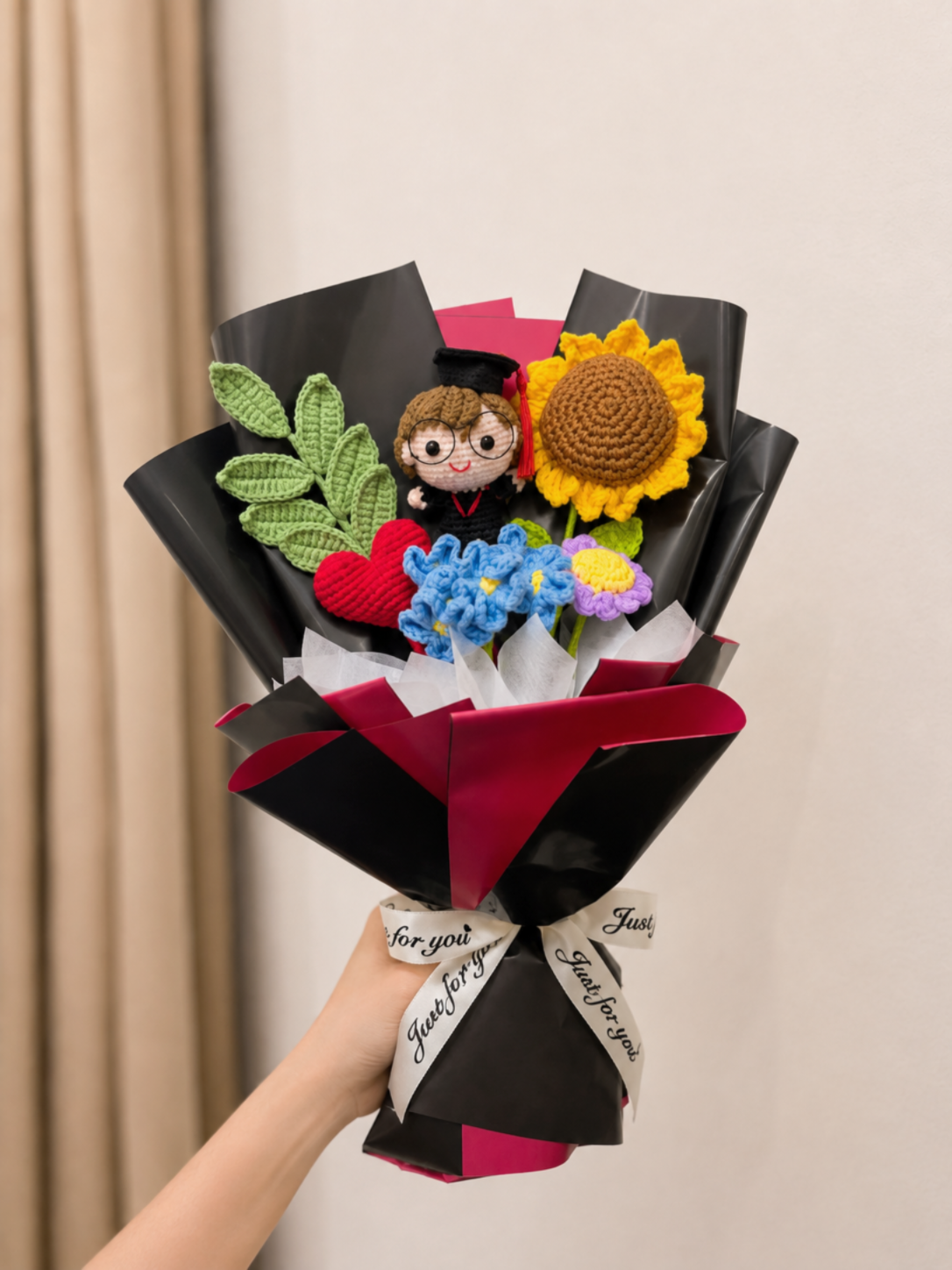 Sunflower Graduation Bouquet | Claret 🌻🎓