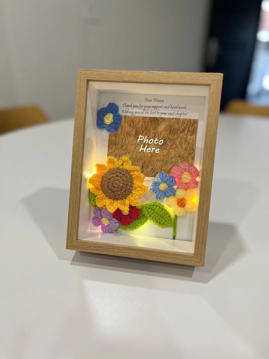 Classic Photo Frame | Sunflower & Puff (8 Inches)