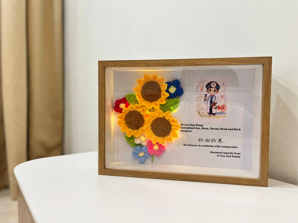 Doctor Clinic Opening Flower Photo Frame | Grand Opening Gift 👨‍⚕️👩‍⚕️ (A4 Size)