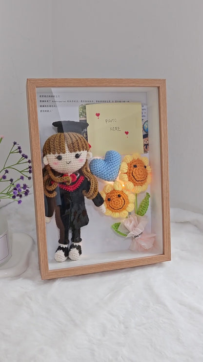 Smiling Sunflower Graduation Photo Frame | Mini Bouquet 🎓 (Big Doll) (A4 size)