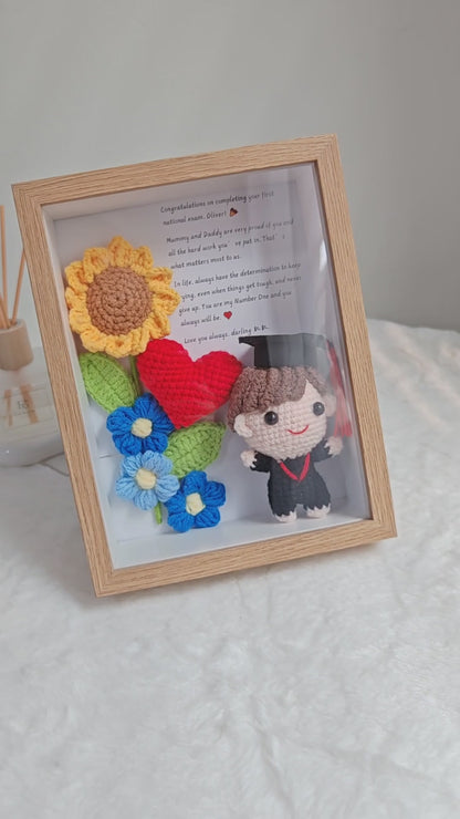 (Boy) Sunny Graduation Flower Frame 🎓 (8 Inches)