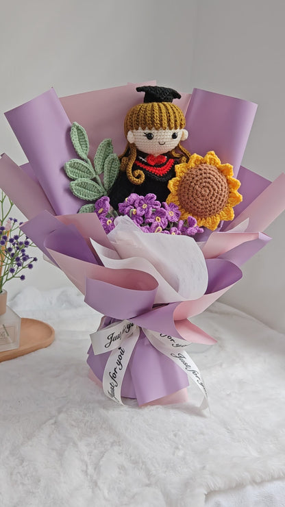 Dreamy Lavender Pink Graduation Bouquet 🎓 (20cm Doll)
